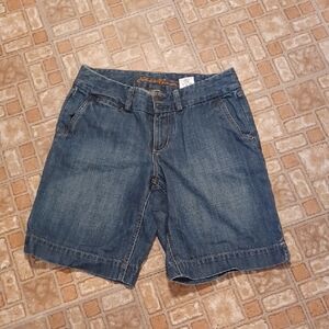 Eddie Bauer Classic Blue Jean Shorts Size 4 Curvy